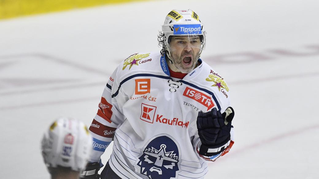 Jagr's hometown HC Kladno uses vet's name in jersey reveal